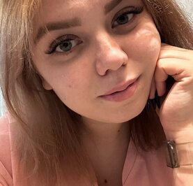 Полина